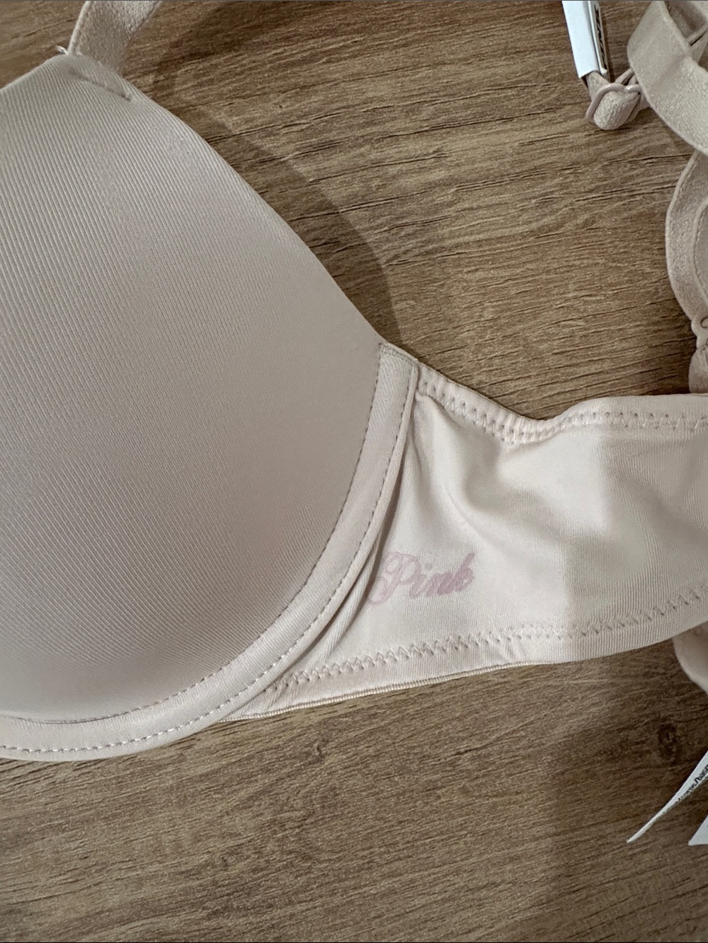 Light Beige Smooth T-Shirt Bra - PINK Victoria's Secret - Picture 2 of 4